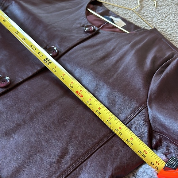 Neiman Marcus 4 button long leather Burgundy wine button two pocket jacket XL - Picture 7 of 17